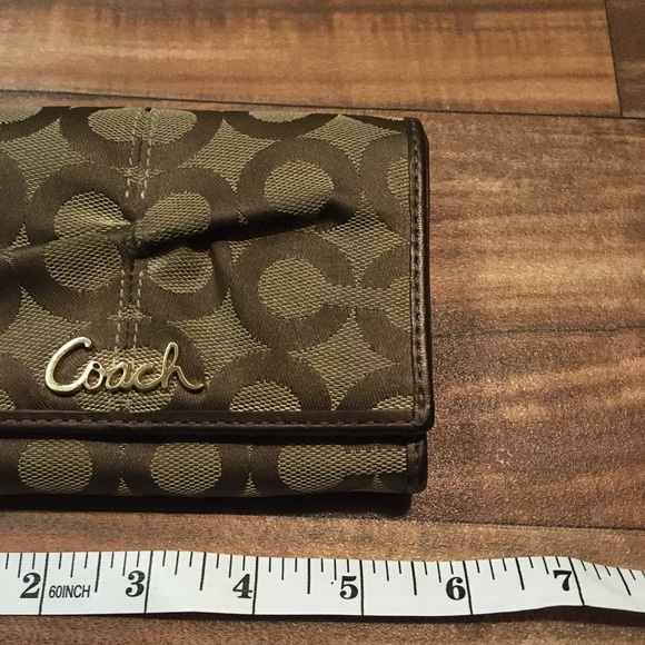 Coach Signature C Khaki and Tan Wallet - Picture 7 of 9